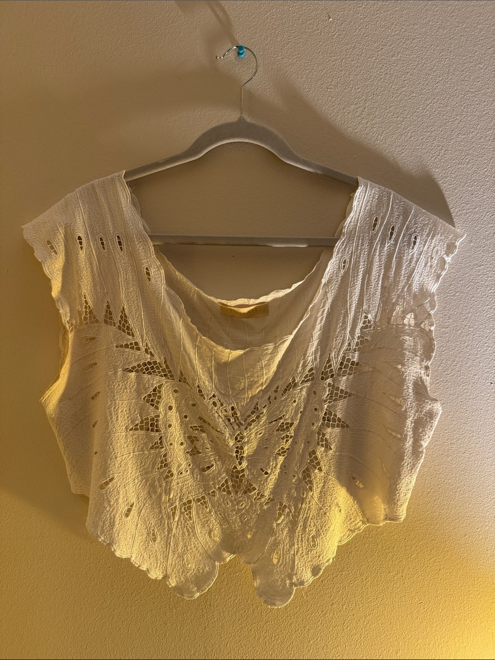 Indah top - Picture 2 of 5